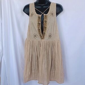 A'Reve Anthropologie Sleeveless top, Beaded, Embroidered, Sz M, Tan, Cream